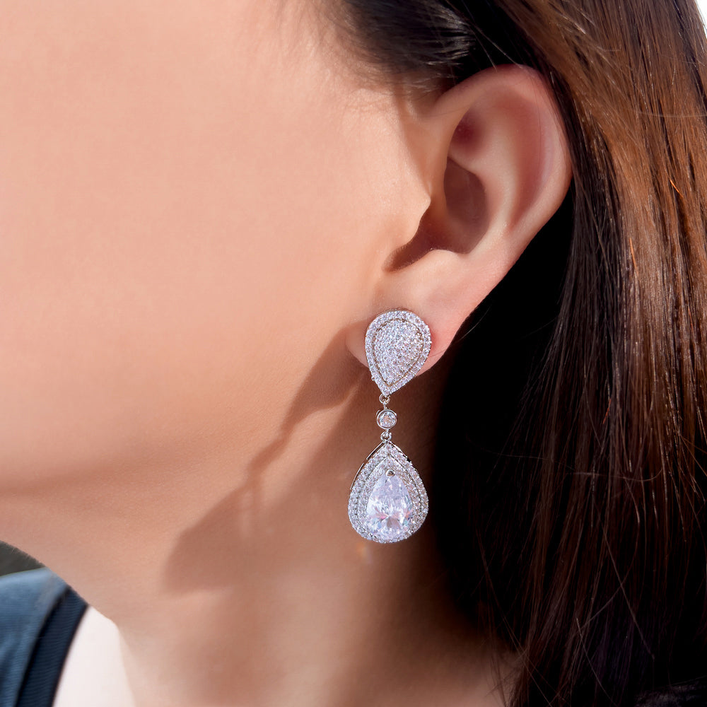 Elegant Clip-On Water Drop CZ Earrings – No Hole Bridal Cubic Zirconia Wedding Earrings for Women