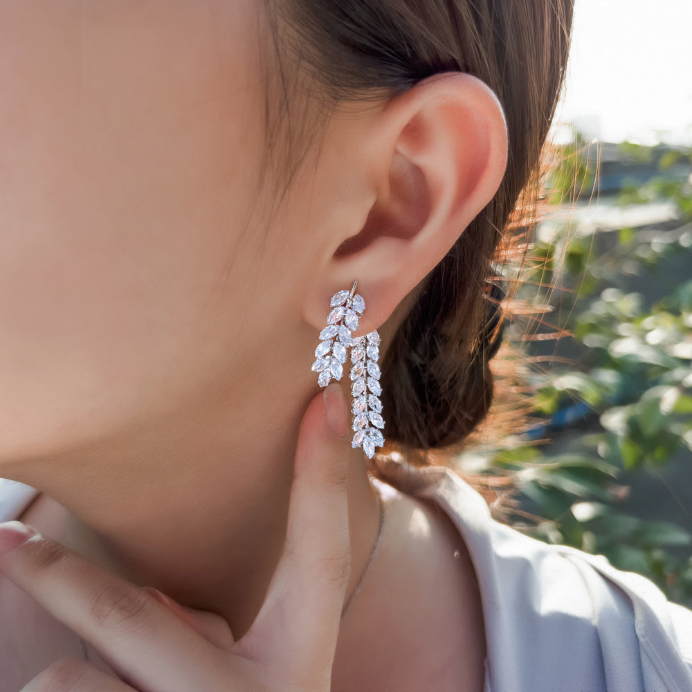 Creative Marquise Cut CZ Cluster Leaf Earrings – Long Fringed Bridal Dangle Drop Earrings for Women’s Wedding Jewelry