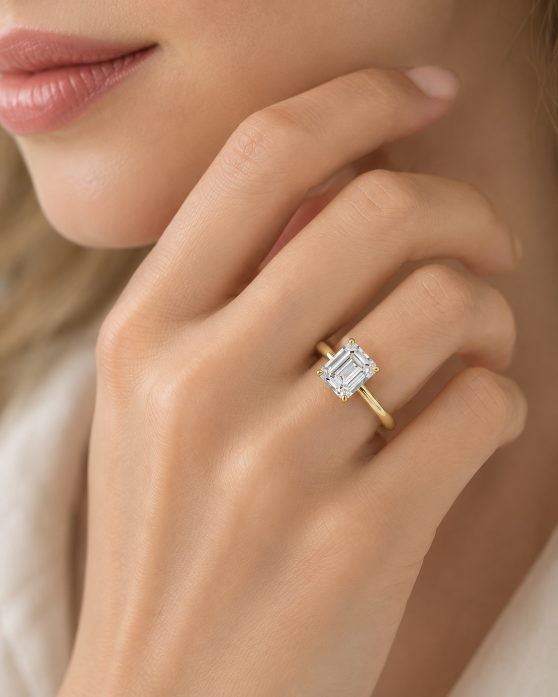 14K Emerald LG Diamond Solitare Ring - 1.0TW