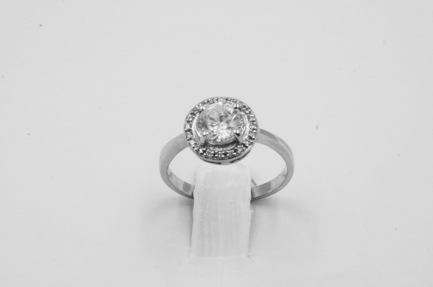 18k White Gold Diamond & Ruby Ring