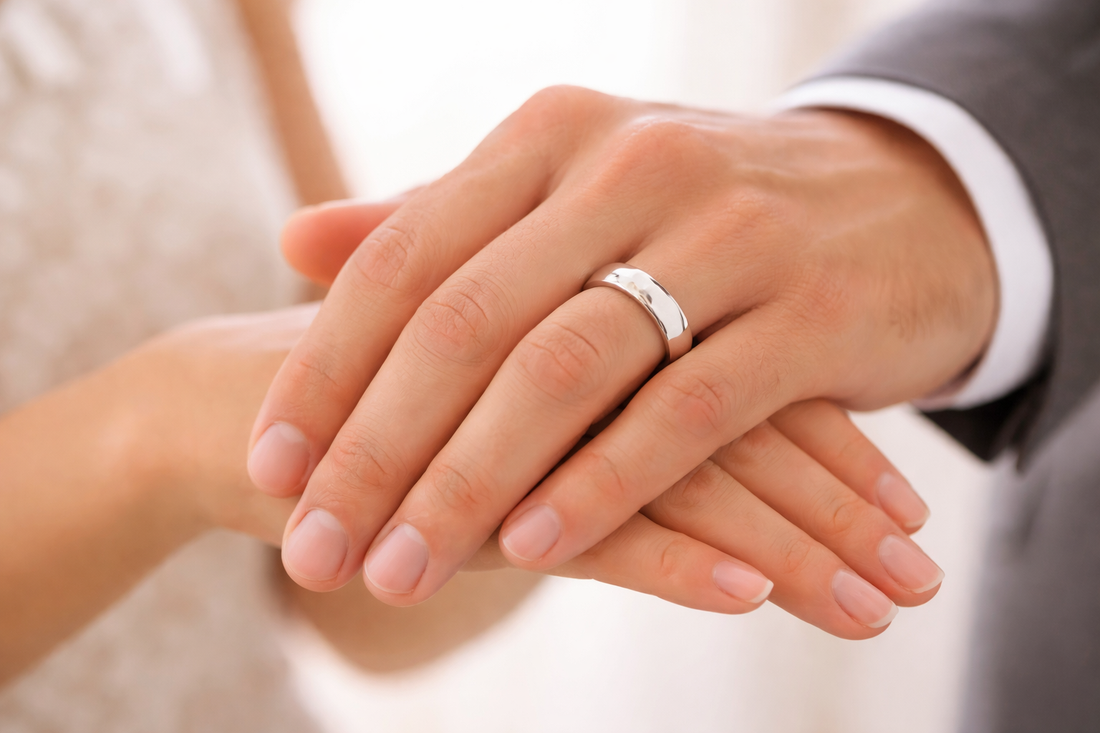 The Definitive Guide to Men’s Platinum Wedding Rings