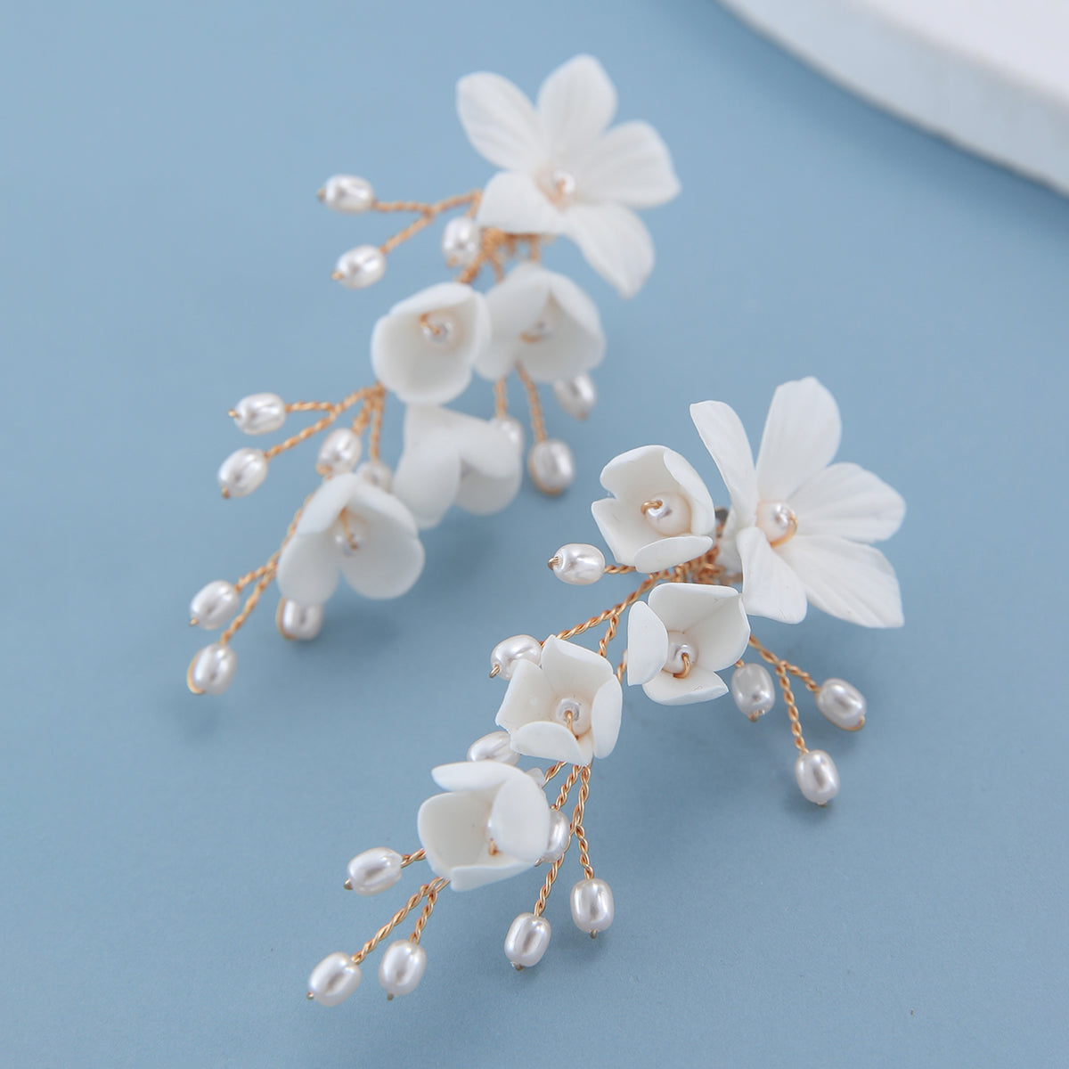 ELEGANT FLORAL PEARLS Dangling Earrings - H5746