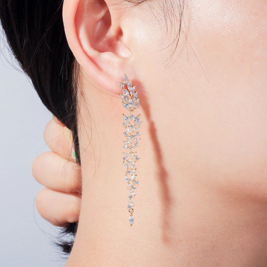 Exquisite 18K Gold Plated Leaf Design CZ Long Dangle Earrings – Elegant Wedding & Party Jewelry for Women