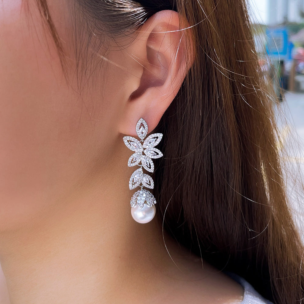 Bling Iced Out CZ Large Hoop Earrings – Round Cubic Zirconia Luxury Bridal & Party Jewelry for Women (Copy)