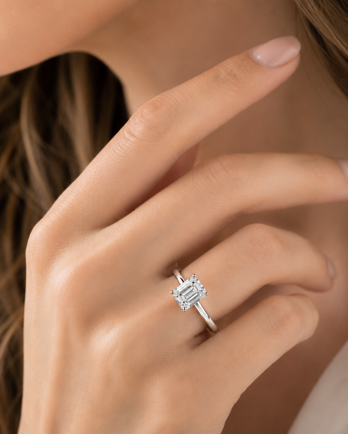14K Emerald LG Diamond Solitare Ring - 1.0TW