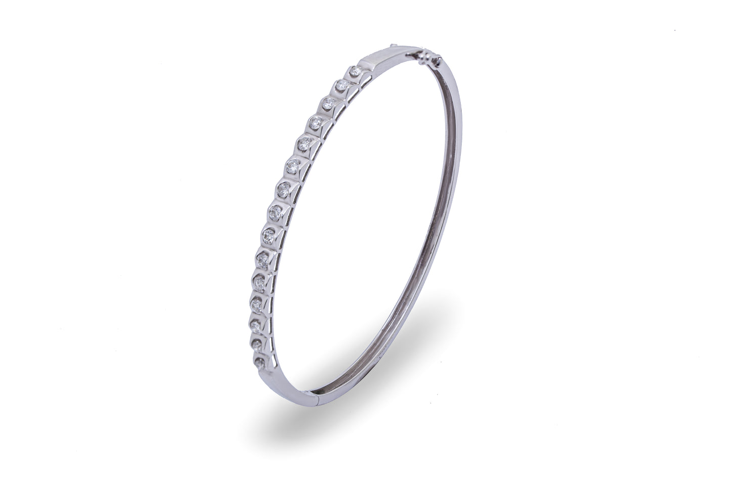 18K White Gold Diamond Bangle - 0.65Ct