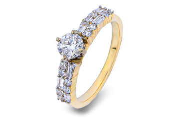 18K Round Diamond/Baguette Bridal Ring