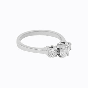 14K White Gold Diamond Anniversary Ring - 0.85Ct