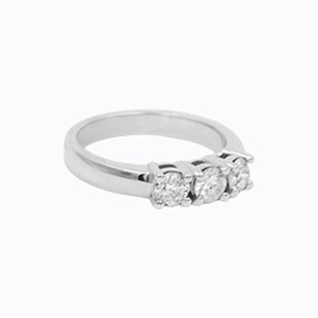 14K White Gold Diamond Anniversary Ring - 0.75Ct