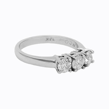 14K White Gold Diamond Anniversary Ring - 0.95Ct