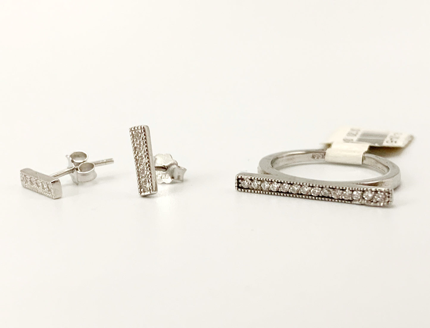 925 Sterling Silver Set Ring and Earring  R-JO-515607W